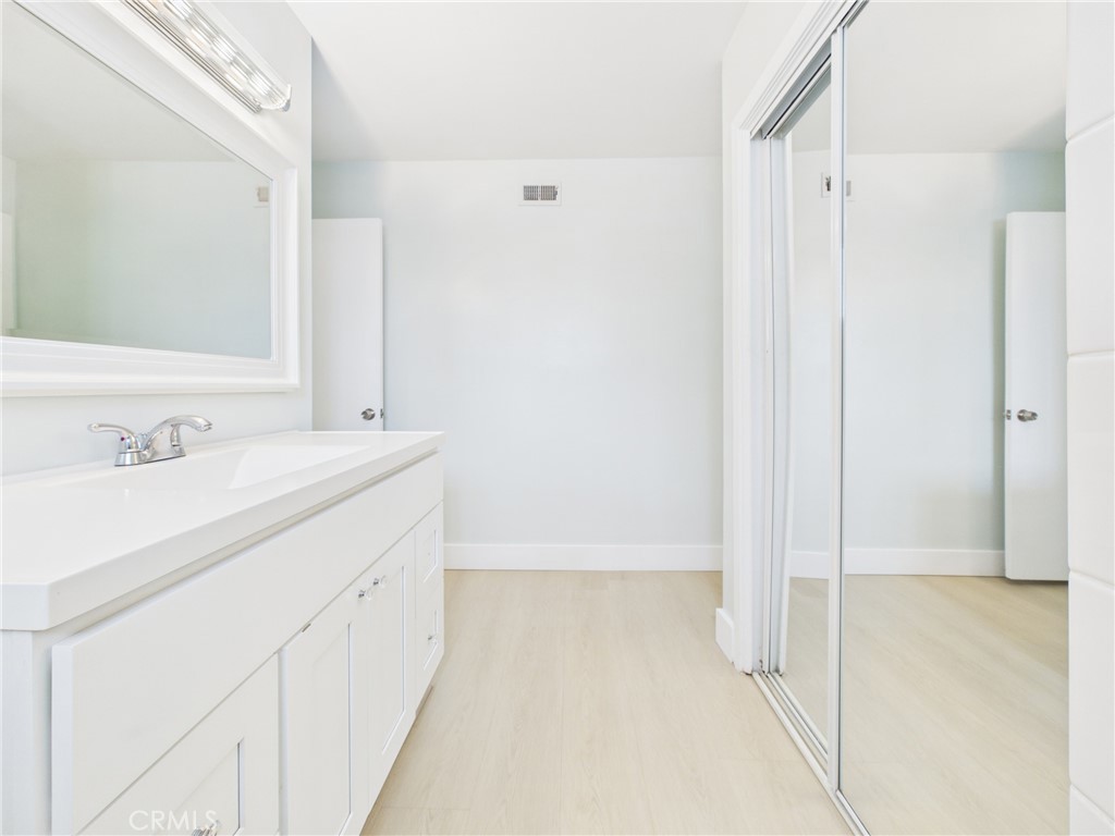 3030 N Butterfield Road Property Photo 33