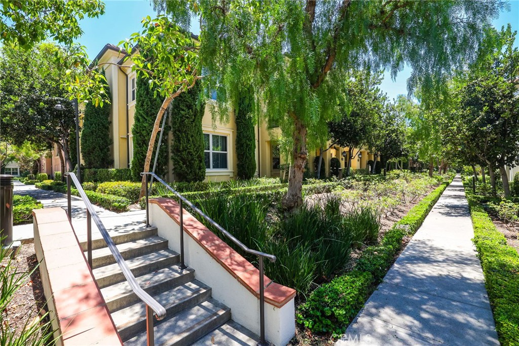 47 Mayfair Property Photo 3