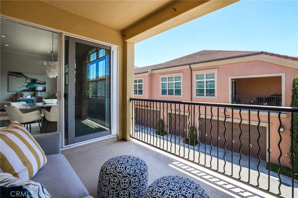 47 Mayfair Property Photo 6