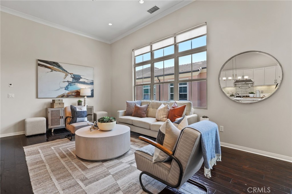47 Mayfair Property Photo 10