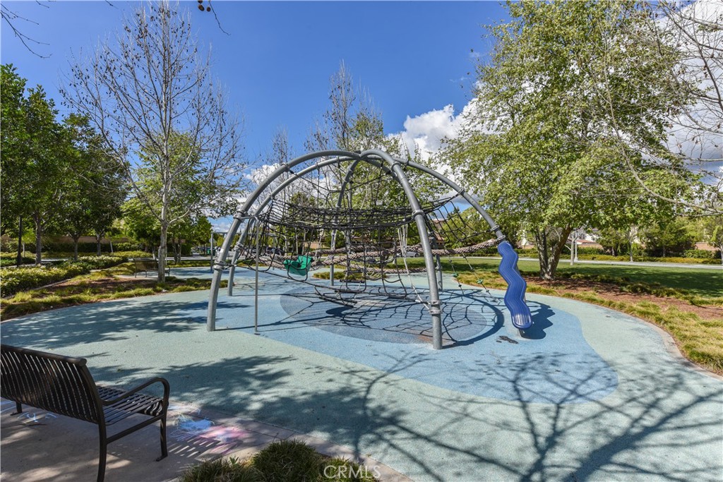 47 Mayfair Property Photo 32