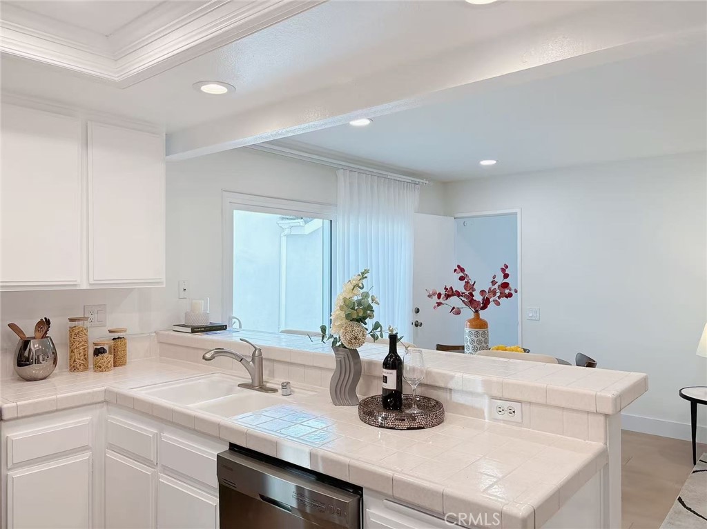 32 Spinnaker Property Photo 9