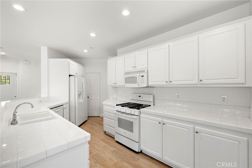 361 Summer Property Photo 8