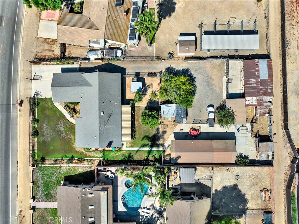 3949 Bluff Property Photo 4