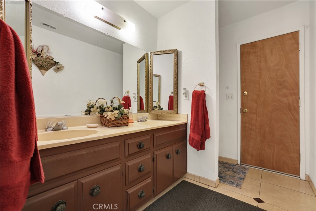 3949 Bluff Property Photo 23