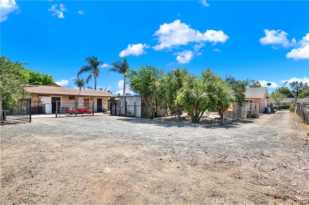 3949 Bluff Property Photo 40