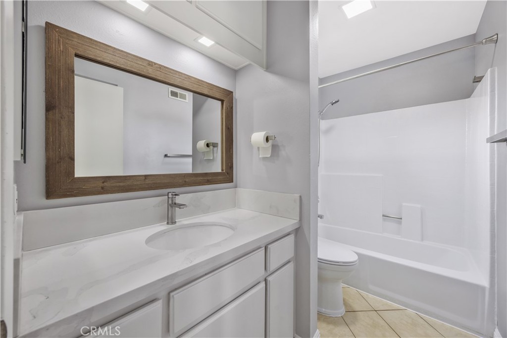 26191 La Real E Property Photo 16