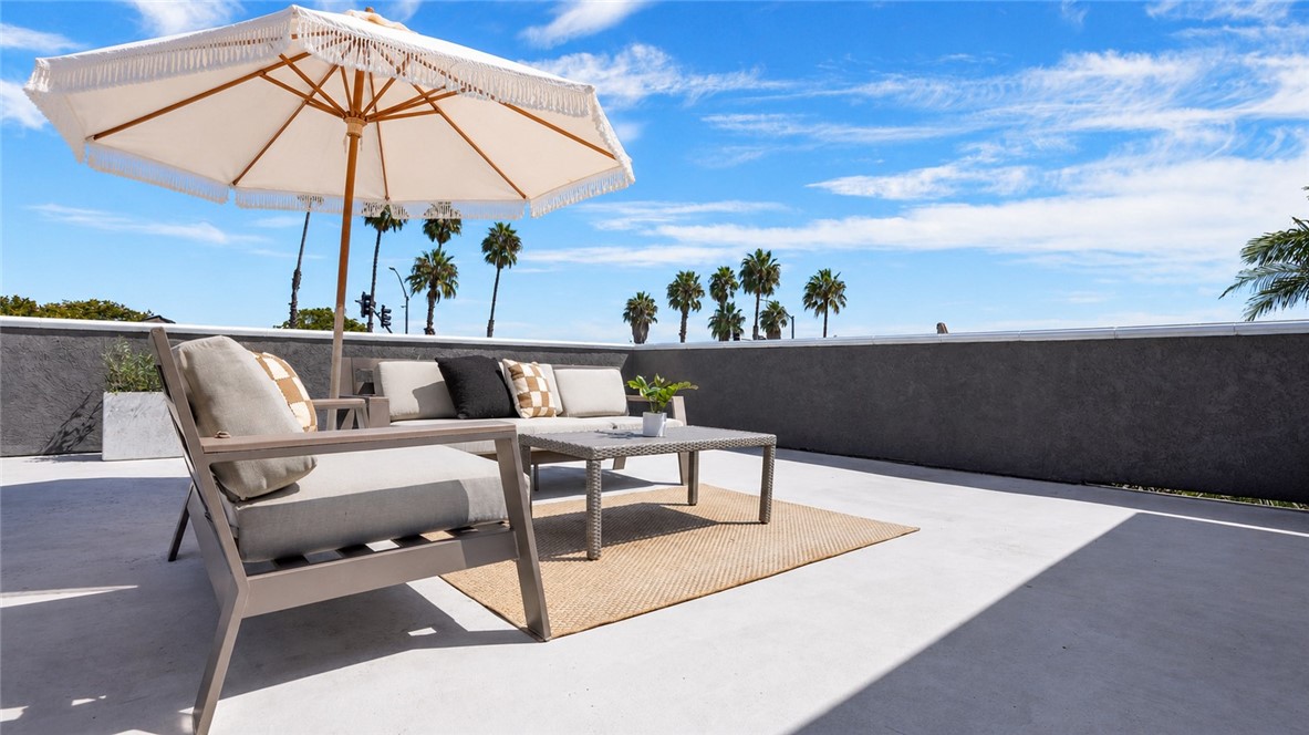 1709 Bolsa Property Photo 19