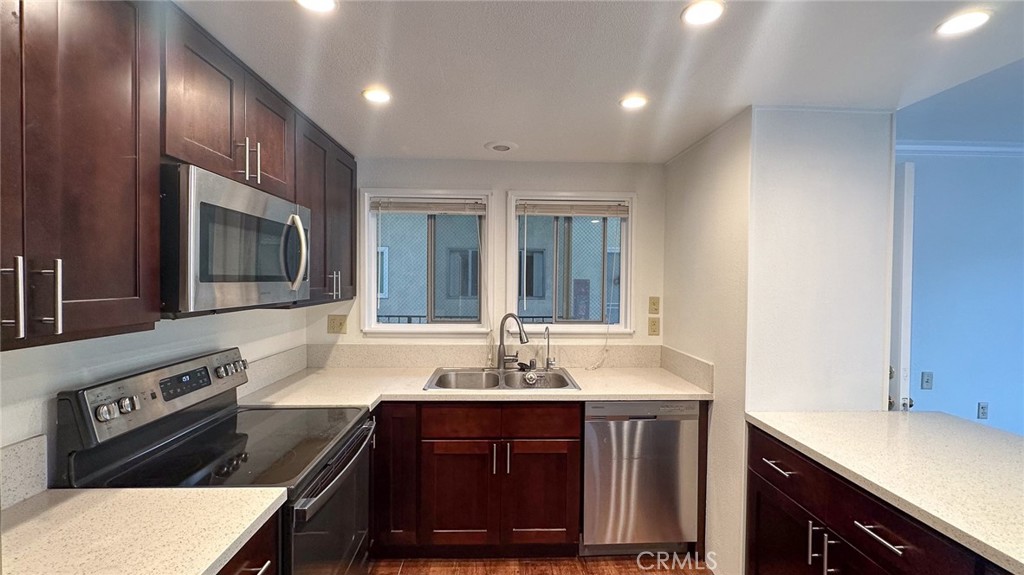 2227 Via Puerta Property Photo 3