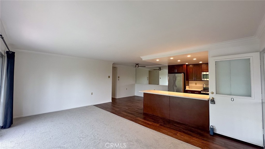 2227 Via Puerta Property Photo 9