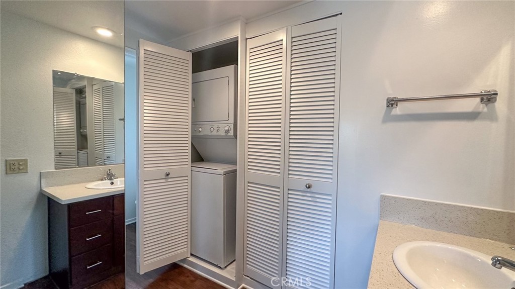 2227 Via Puerta Property Photo 20