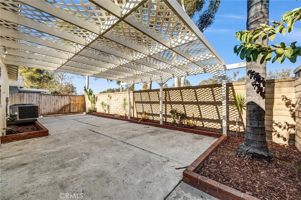 21251 Forest Meadow Property Photo 26