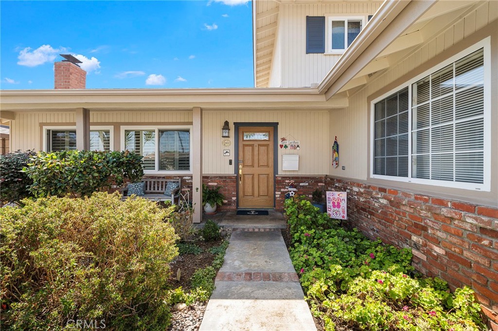 9690 Dove Circle Property Photo 4