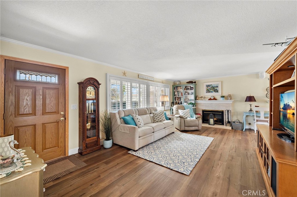 9690 Dove Circle Property Photo 6