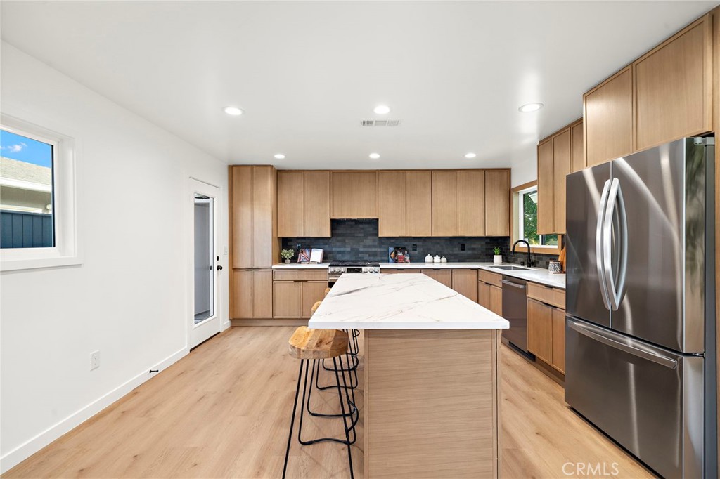 6841 Bonnie Drive Property Photo 10