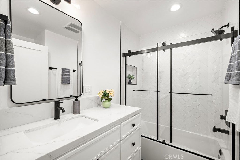 6841 Bonnie Drive Property Photo 16