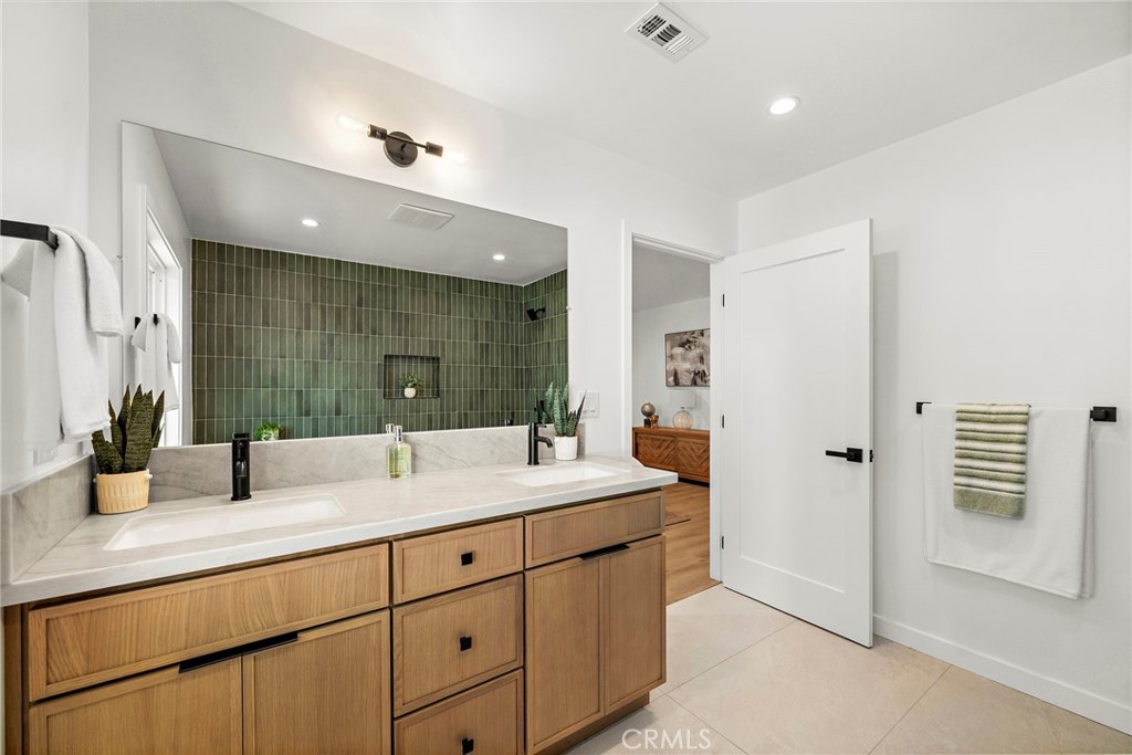 6841 Bonnie Drive Property Photo 27