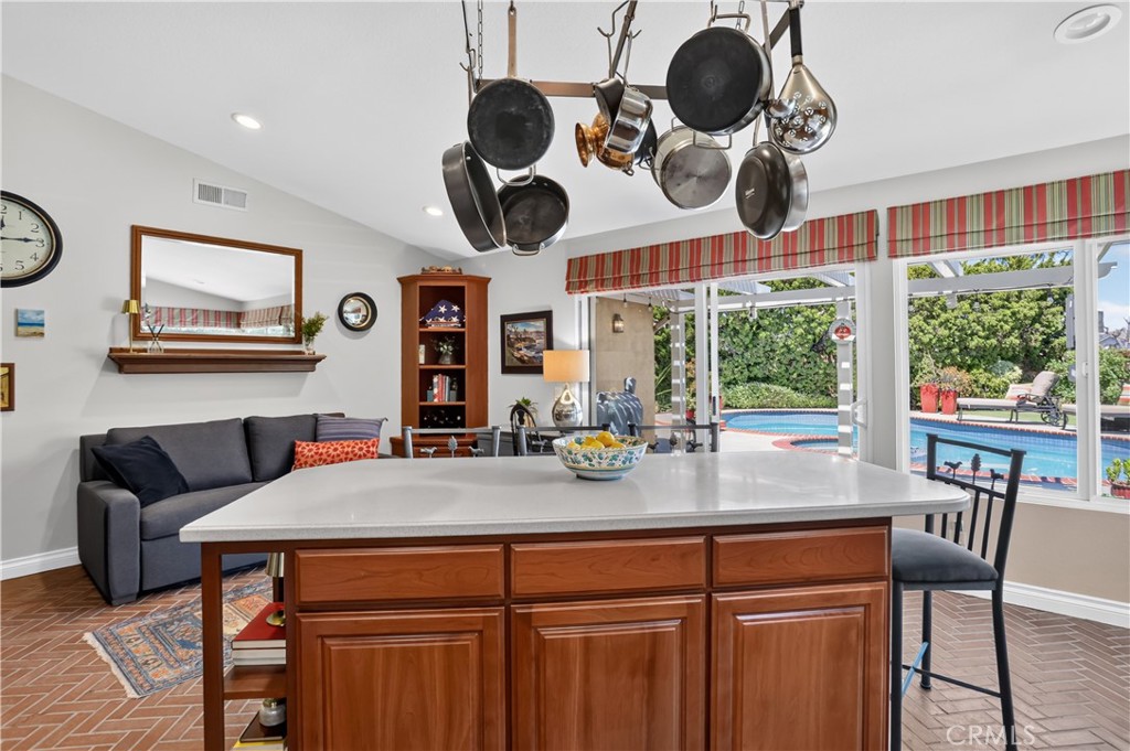 13 Calhoun Property Photo 10