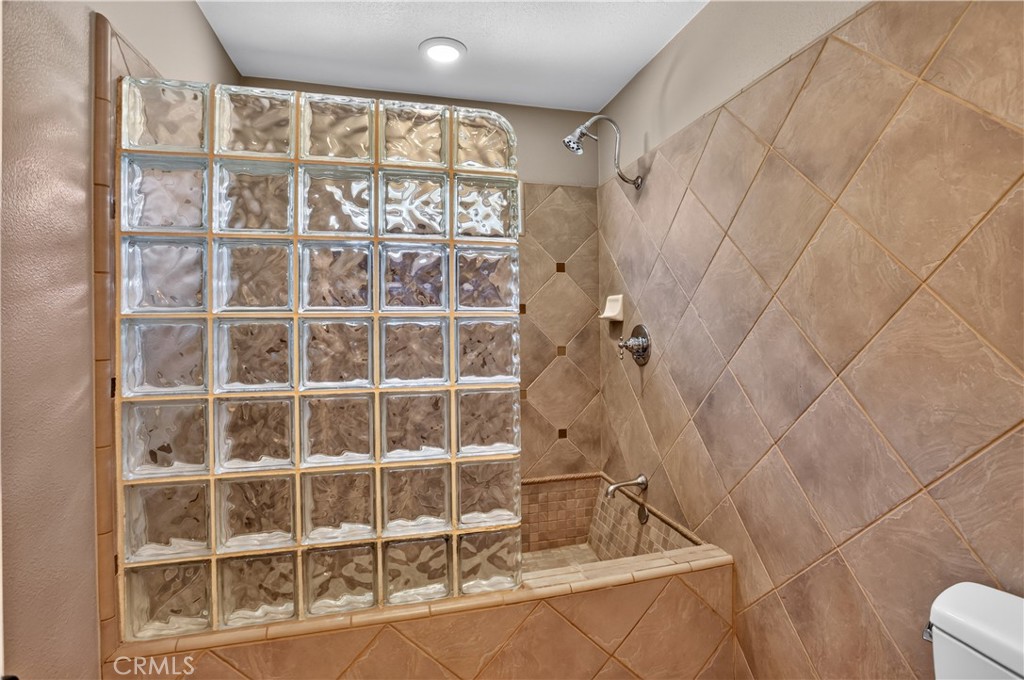 13 Calhoun Property Photo 24