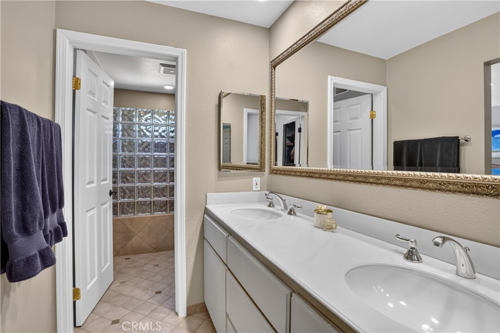 13 Calhoun Property Photo 24