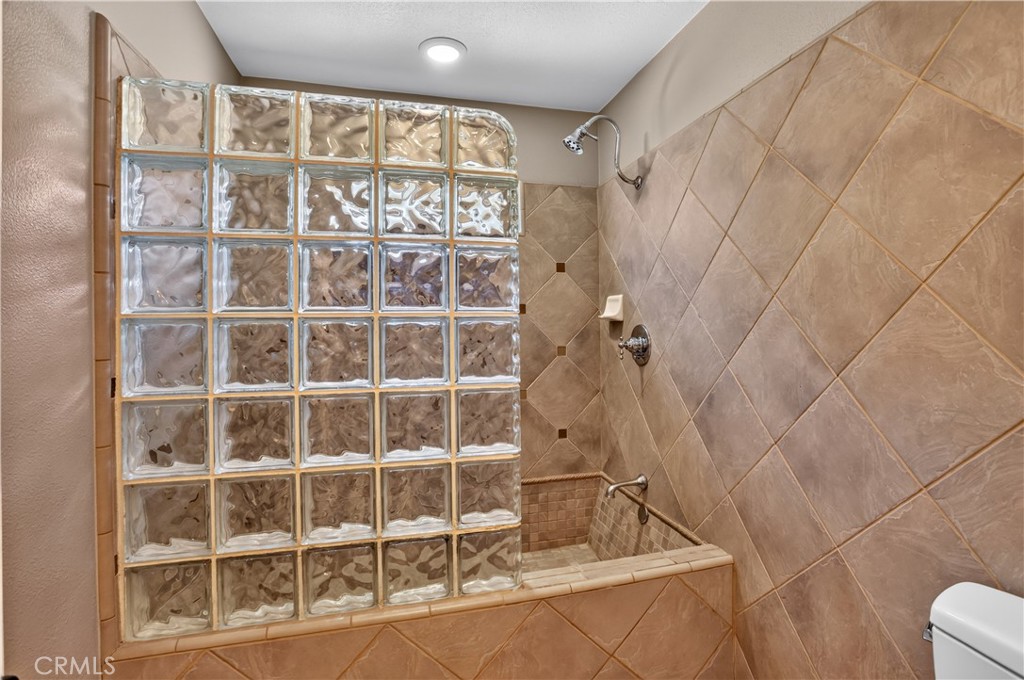 13 Calhoun Property Photo 25
