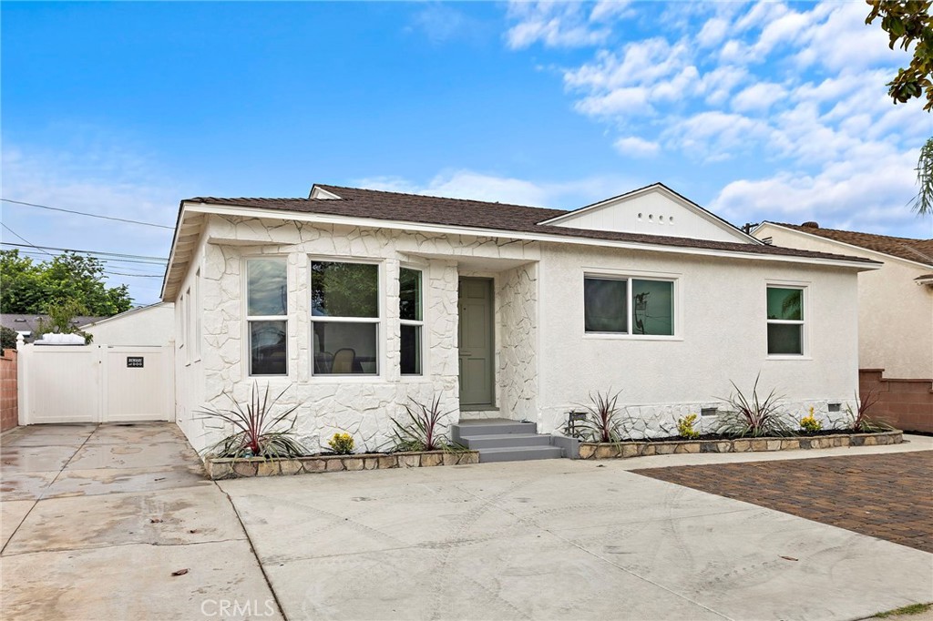 4637 Vangold Avenue Property Photo 1