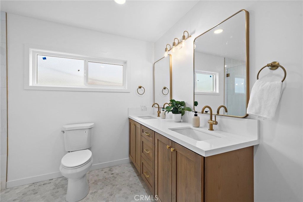 4637 Vangold Avenue Property Photo 12