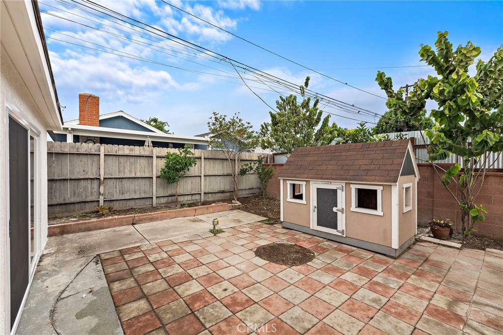 4637 Vangold Avenue Property Photo 18