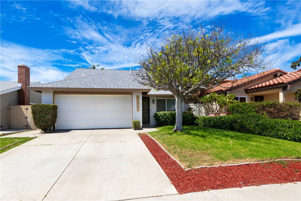 23401 Via Burriana Property Photo 1