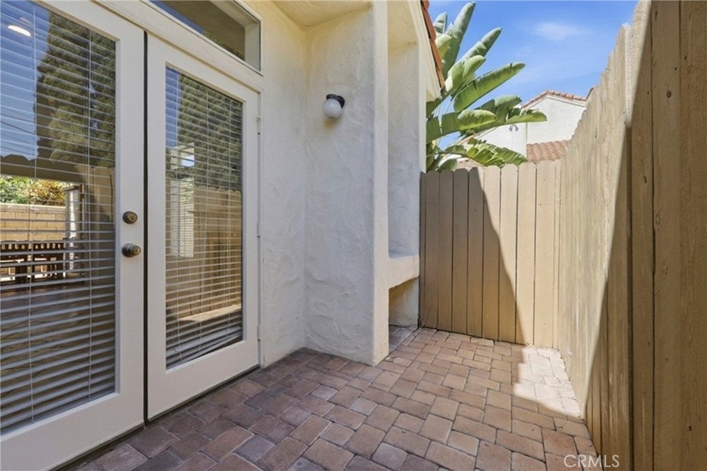 2575 Elden Avenue 3 Property Photo 29