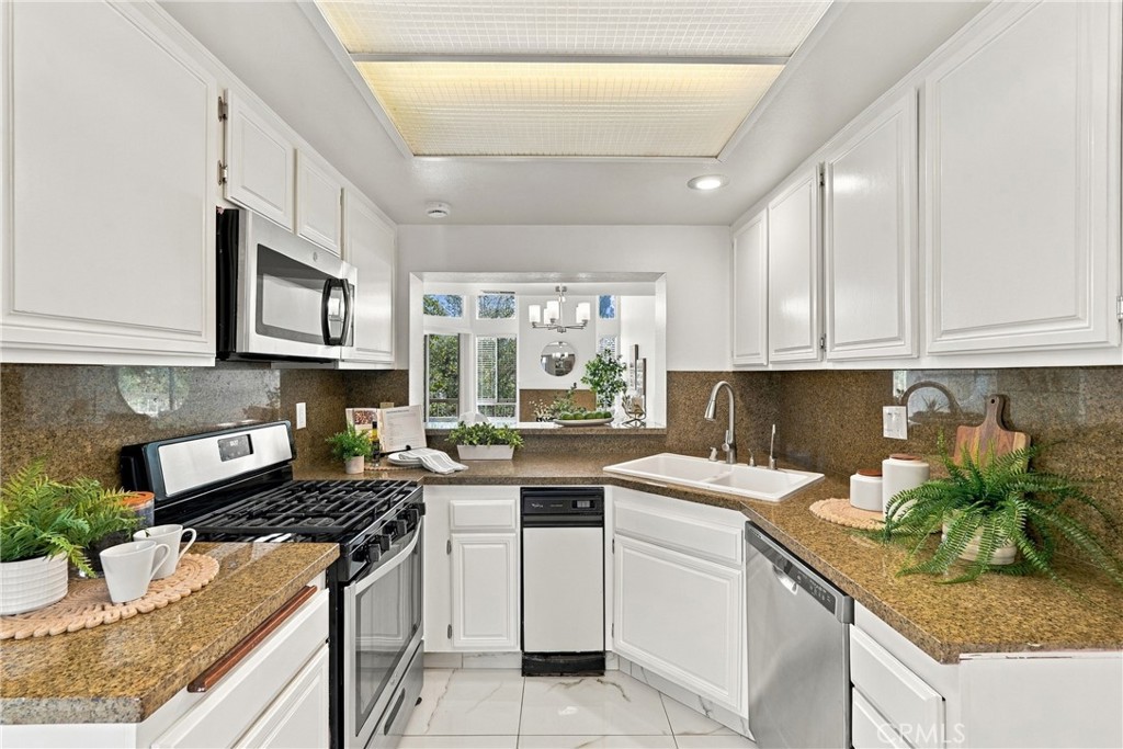 23186 Denia Property Photo 12