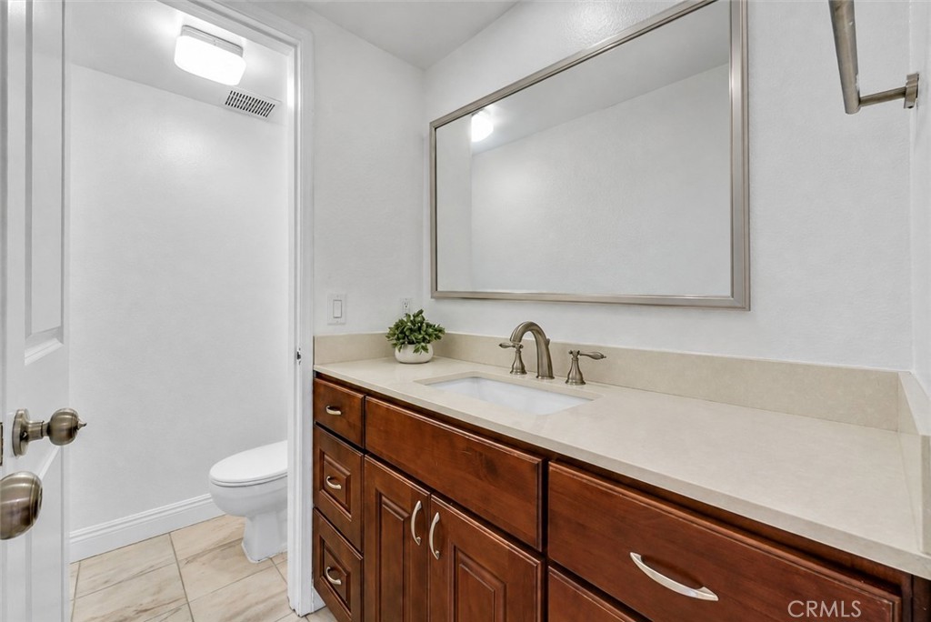 229 W Wilson Street 10 Property Photo 18