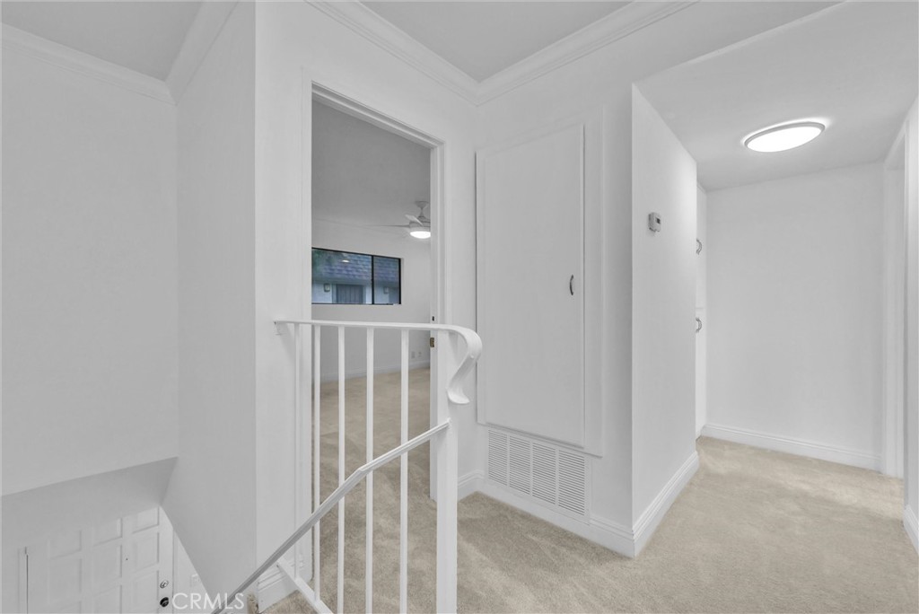 229 W Wilson Street 10 Property Photo 19