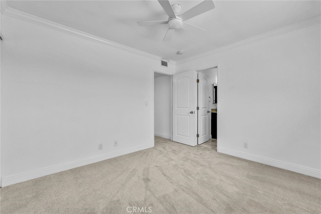 229 W Wilson Street 10 Property Photo 26