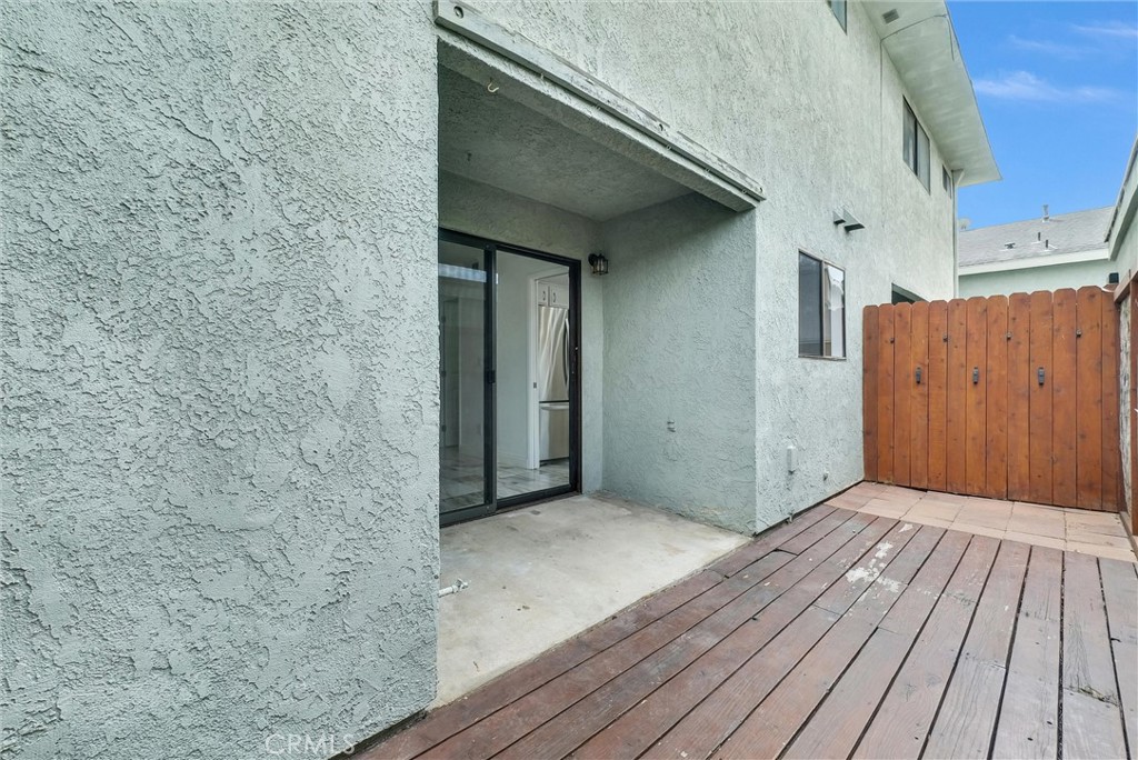 229 W Wilson Street 10 Property Photo 32