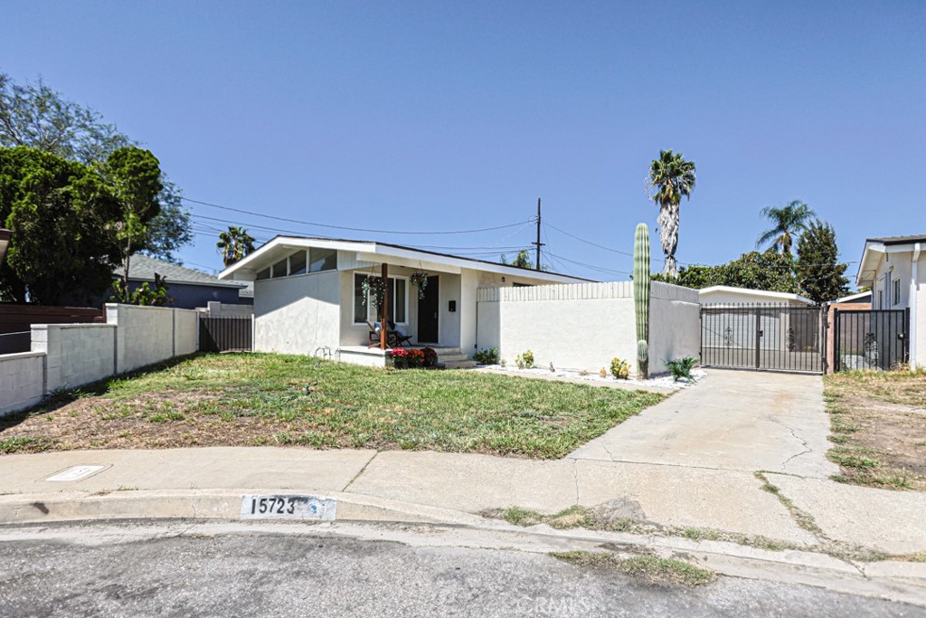 15723 Bonsallo Property Photo 27