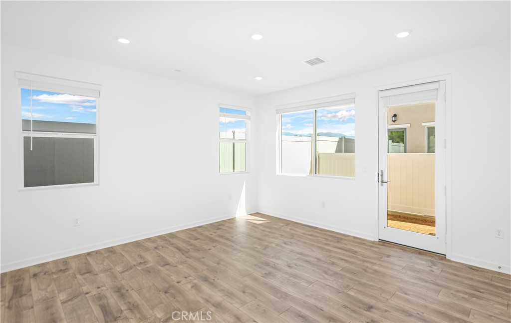 26610 Viola Way Property Photo 8