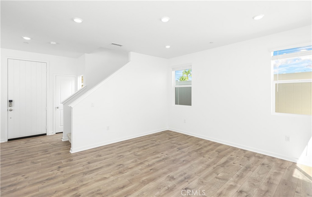 26610 Viola Way Property Photo 9