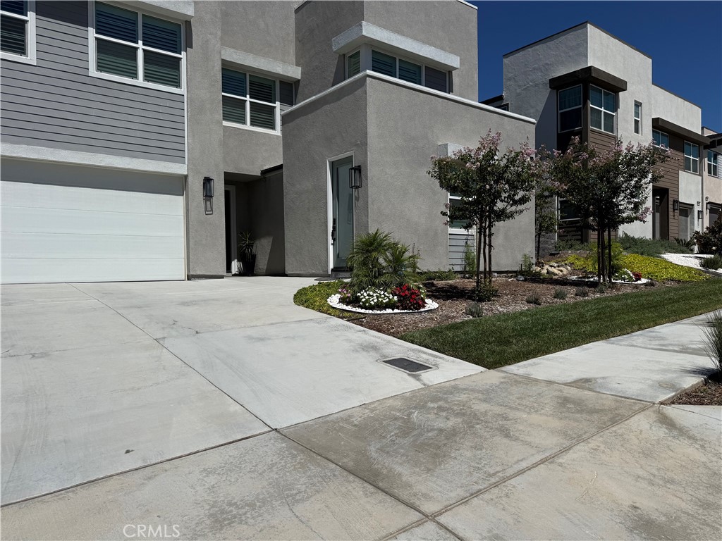 15642 Caterpillar Property Photo 6