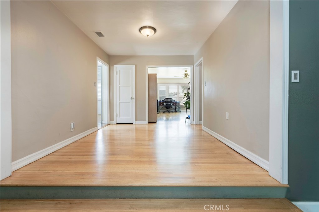 4858 Fidler Property Photo 11