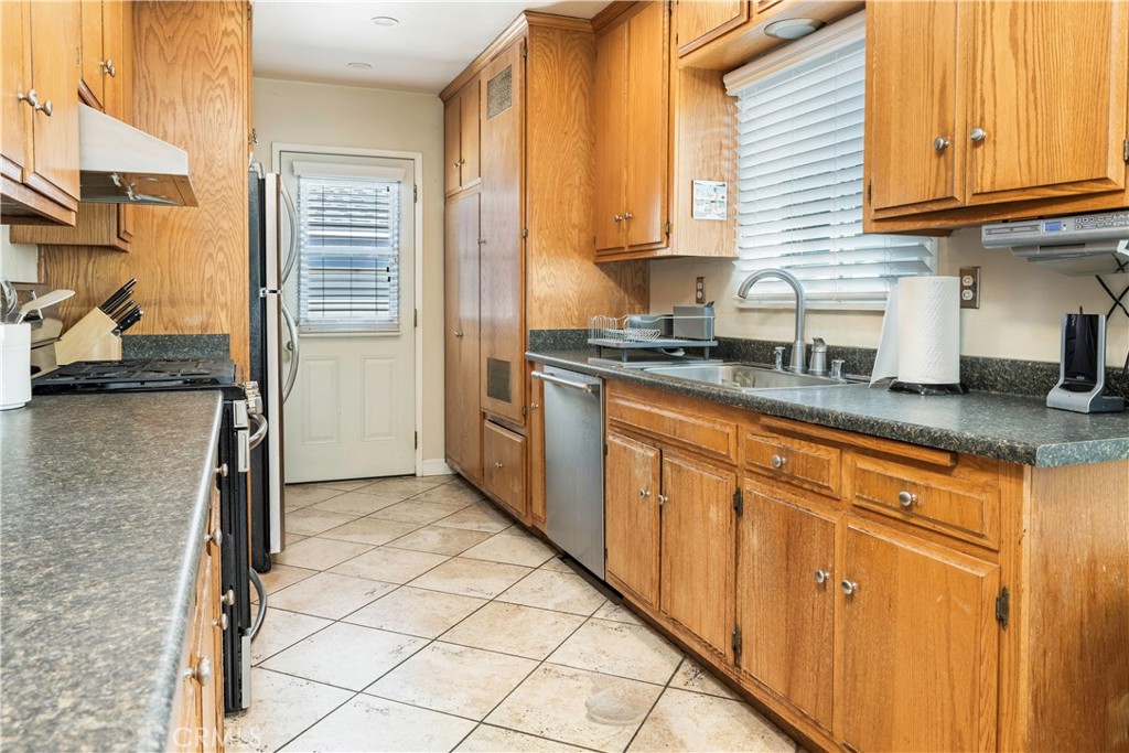 4858 Fidler Property Photo 17