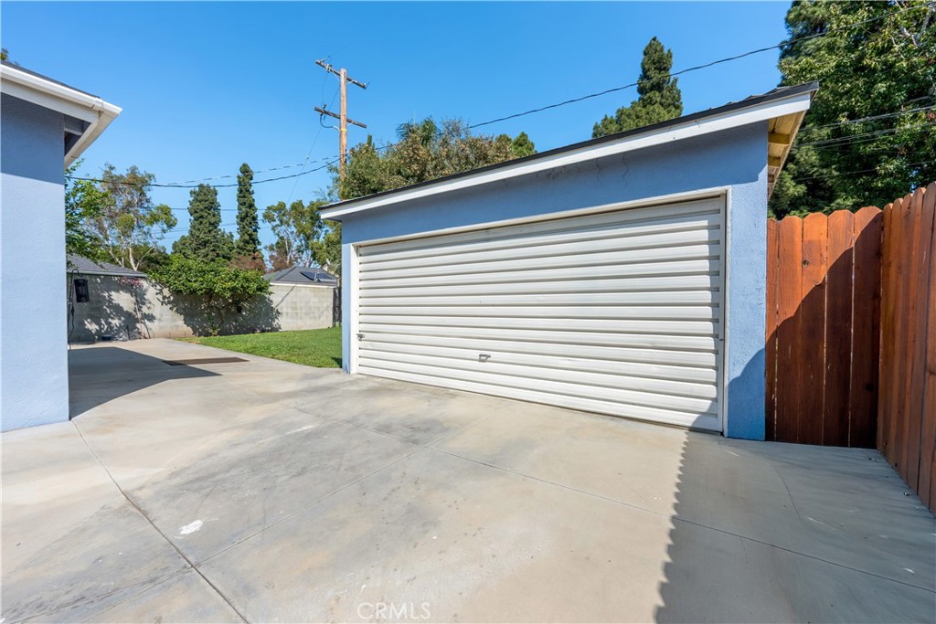 4858 Fidler Property Photo 26