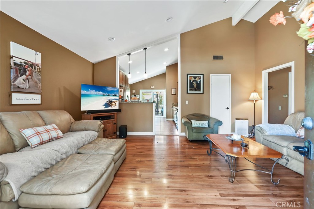 27531 Genil Property Photo 2