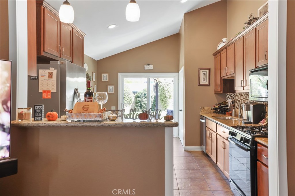 27531 Genil Property Photo 7