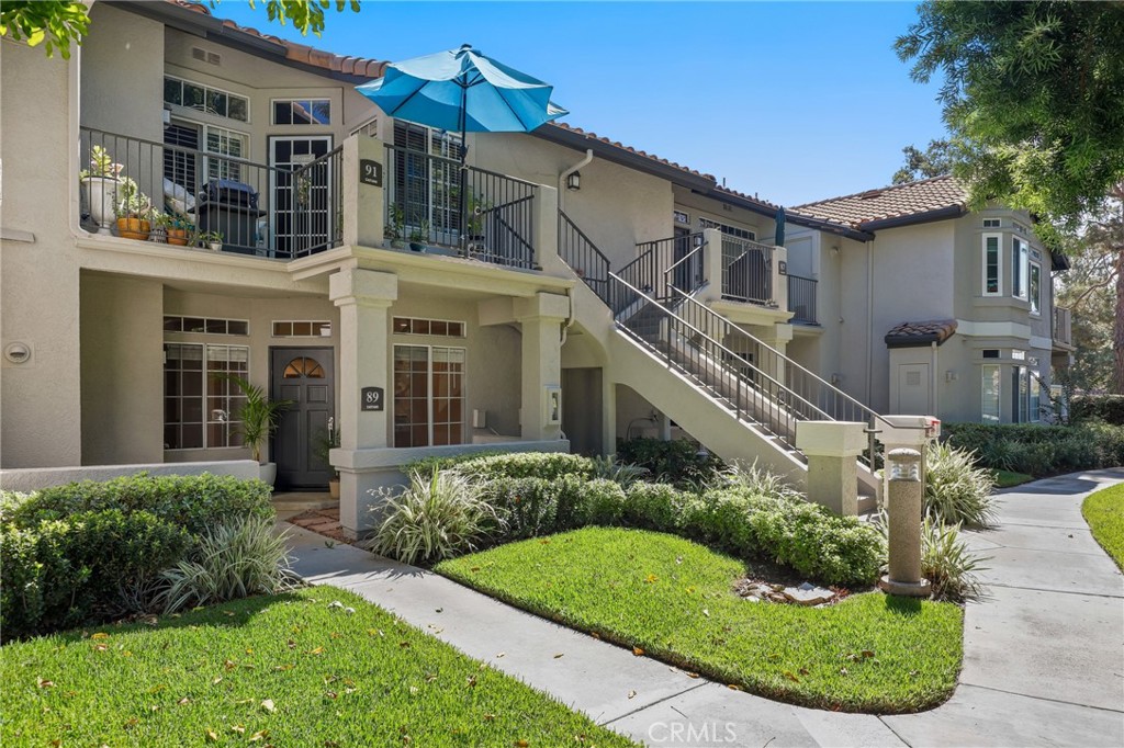89 Castano Property Photo 2