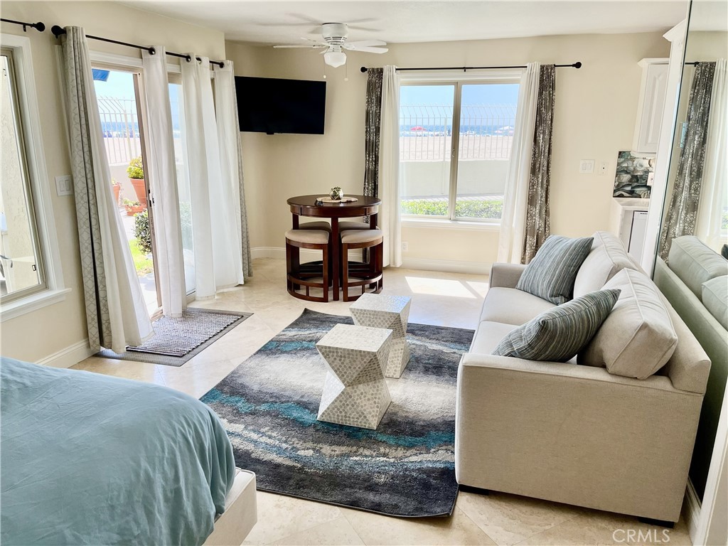 711 Pacific Coast 106 Property Photo 1
