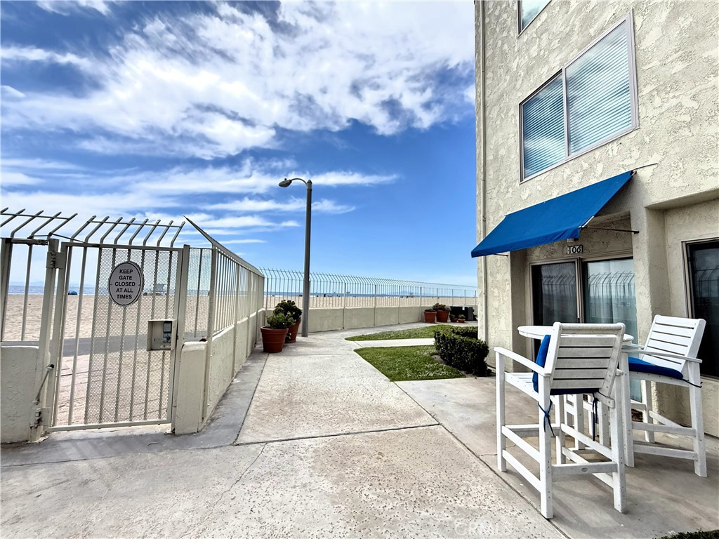 711 Pacific Coast 106 Property Photo 3