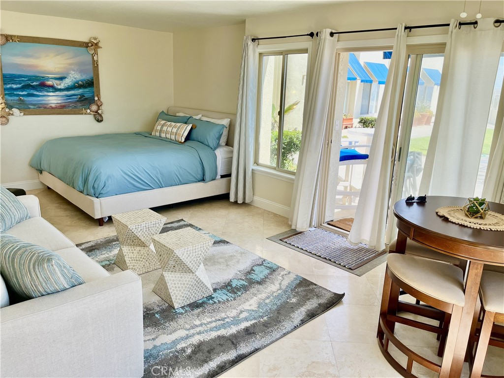 711 Pacific Coast 106 Property Photo 7