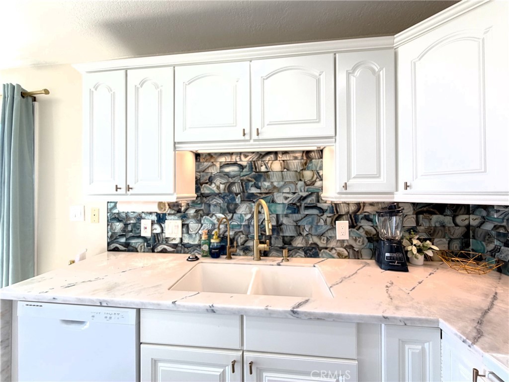 711 Pacific Coast 106 Property Photo 13