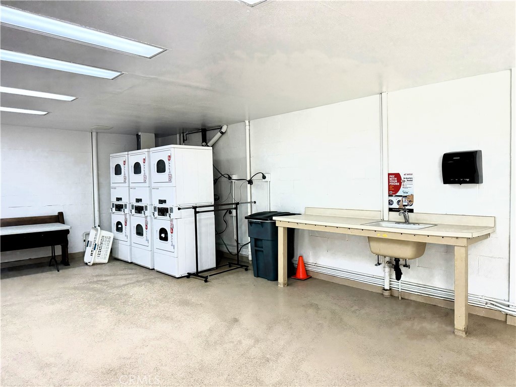 711 Pacific Coast 106 Property Photo 28